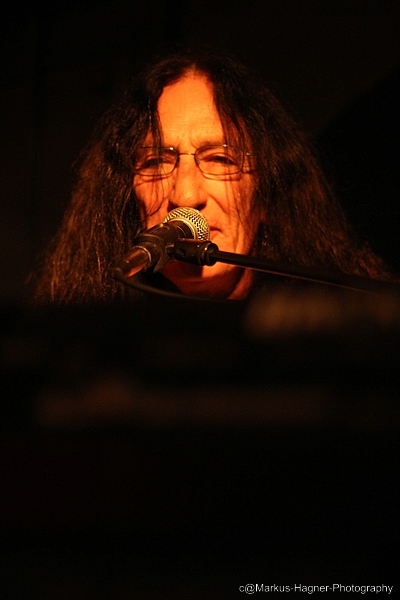 Ken Hensley — archive photograph 20